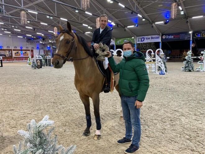 Hemeryck houdt Auwers van nieuwe overwinning
