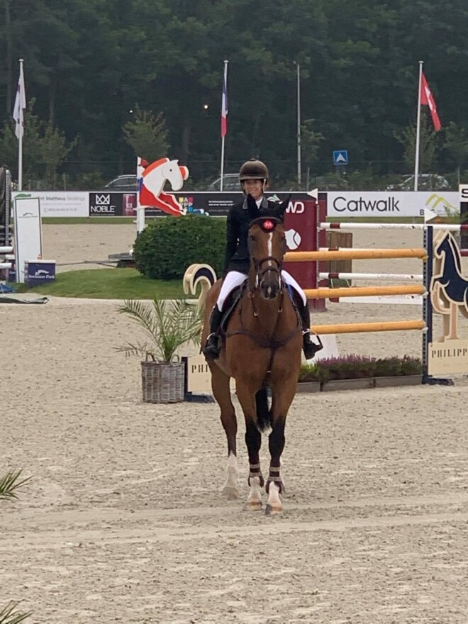 Hanne Mertens 6de in CSI2* GP van Opglabbeek