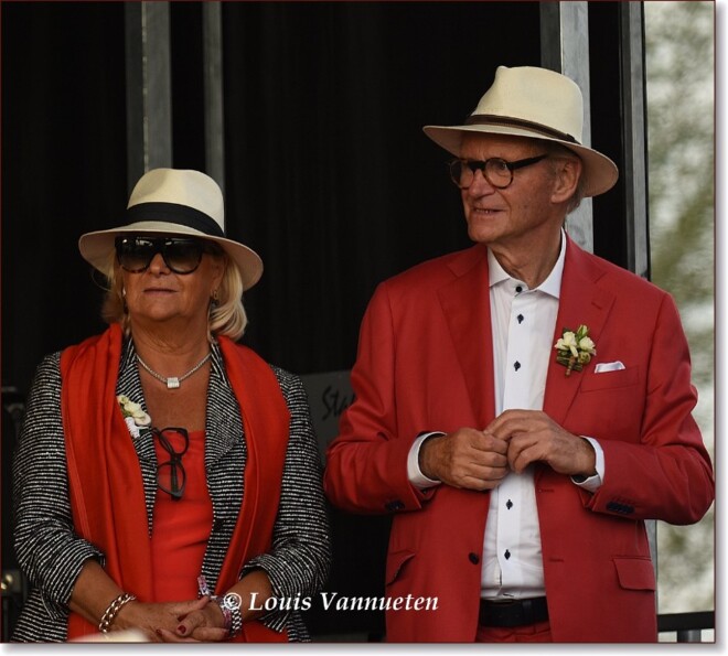"Dolfijn" gespot bij Willy Naessens