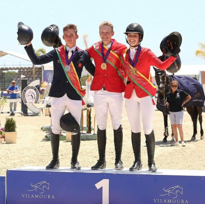 Brons voor Emilie Conter bij de Young Riders