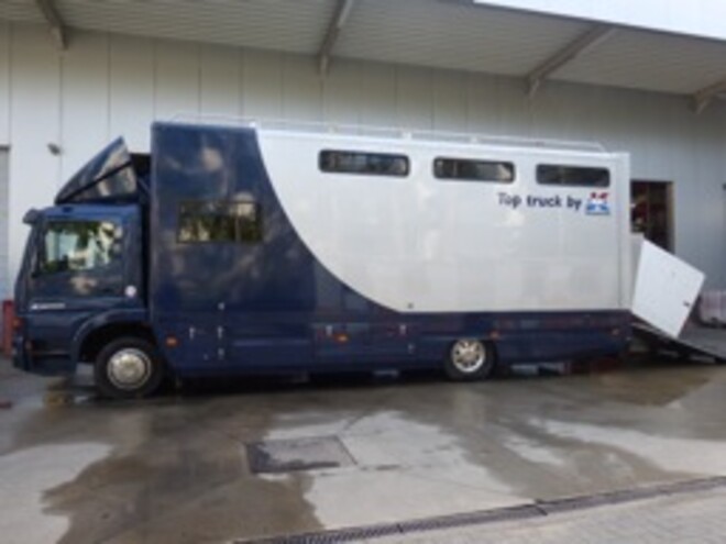 TE KOOP : Mercedes ATEGO Mooie vrachtwagen in zeer goede staat.