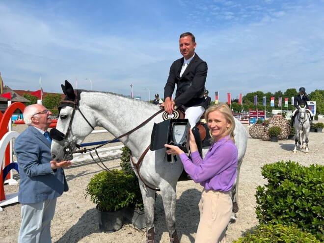 Vincent Lambrecht spurt naar winst in Lier!