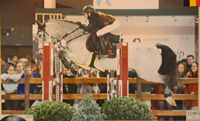 Margot Debussche zegeviert in nationale ponyrubriek