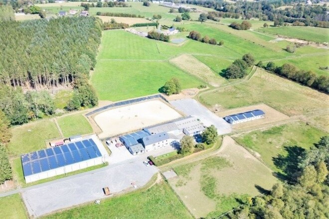 Immofluisteraar: complex te Chimay (+-15 ha)