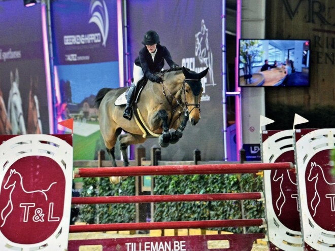 Charlotte Mahieu wint de hoofdrubriek in het Azelhof