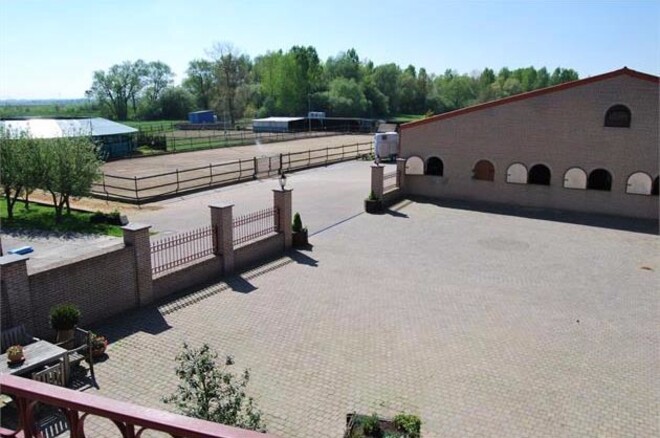 Prachtig landhuis met hippisch complex