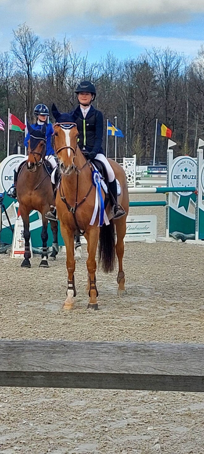 Overtuigende overwinning voor Estelle van Tricht!