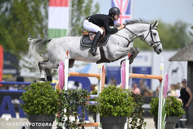 Bart Jay Junior Vandecasteele leidt Belgisch podium in Lier