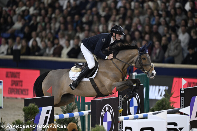 Maverick Van Lent scoort top 10-klassering in Roeser