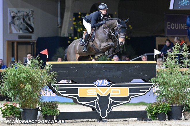 Top 10-klassering voor Frédéric Vernaet in openingsrubriek van Hickstead