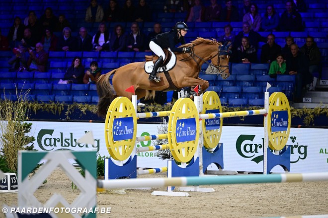 Leonie Peeters overklast de concurrentie in Opglabbeek