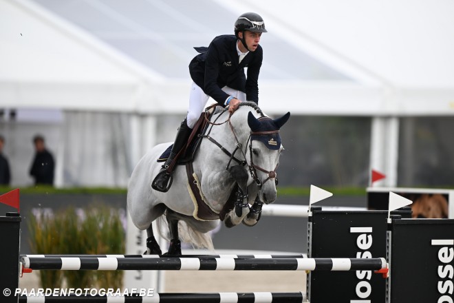 Roy van Beek springt naar tweede plaats in CSIO3* Grand Prix van Martofte