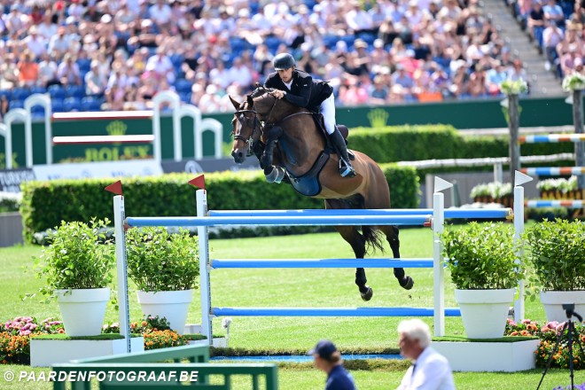 De nieuwe fotoreportage van de Grote Prijs van Aachen staat nu online op paardenfotograaf.be