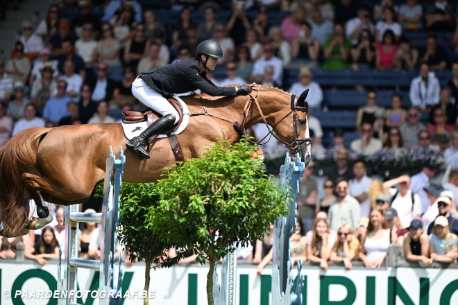 België houdt het hoofd koel en grijpt na zenuwslopende strijd de Nations Cup van Peelbergen