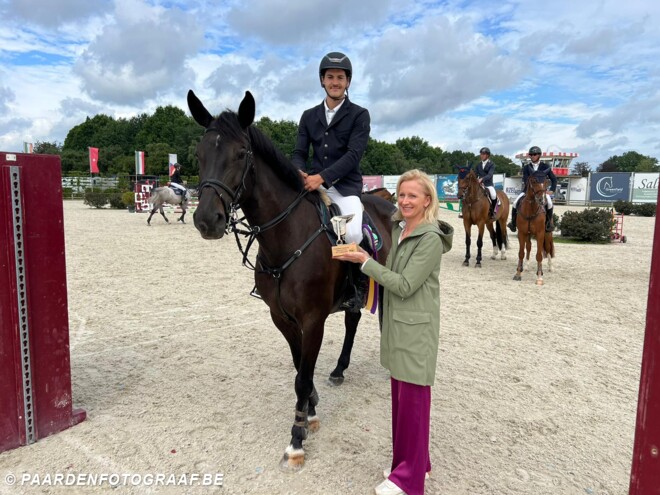 Nick Bossaerts en Qiawatha winnen de troosting voor de 7-jarige paarden