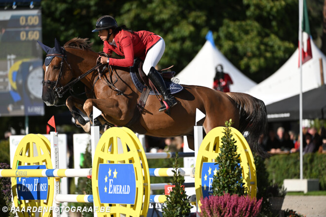 Virginie Thonon wint de STX-cyclus voor 7-jarige paarden in Gesves