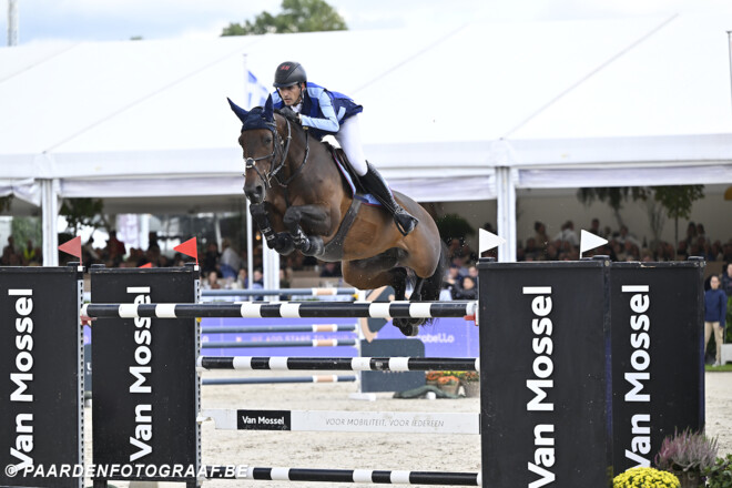 Klinkende overwinning voor Nicola Philippaerts in Stockholm!