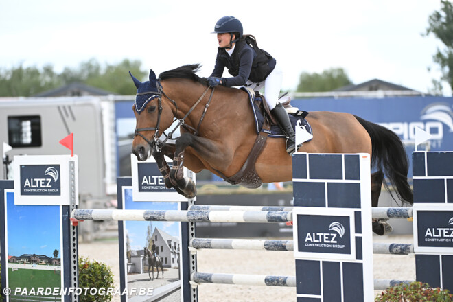 Chloé Hoste domineert de CSICh GP in het Azelhof