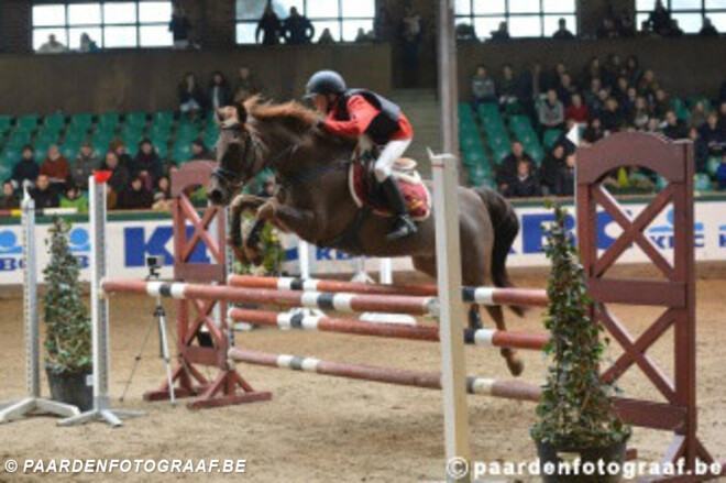 Thibeau Spits wint op eerste M-indoor ooit