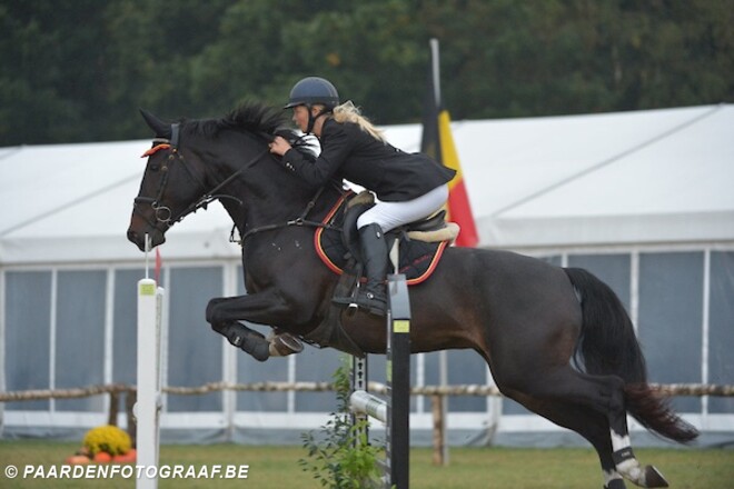 Niki Geenens Belgische Kampioen amazones
