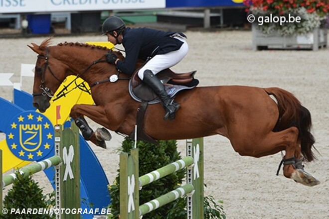 Jose Thiry klopt Cobbaut in Strazeele