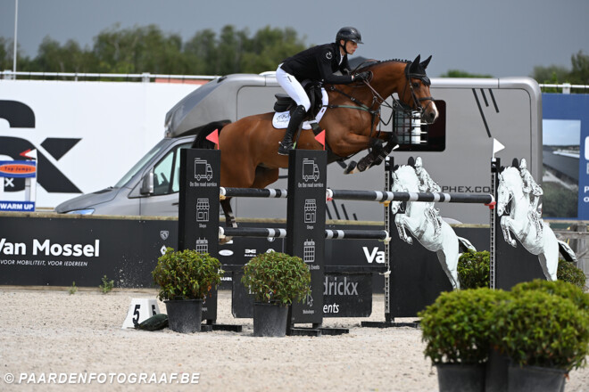 Aaron Tijskens scoort in de CSI2* GP van Lyon!