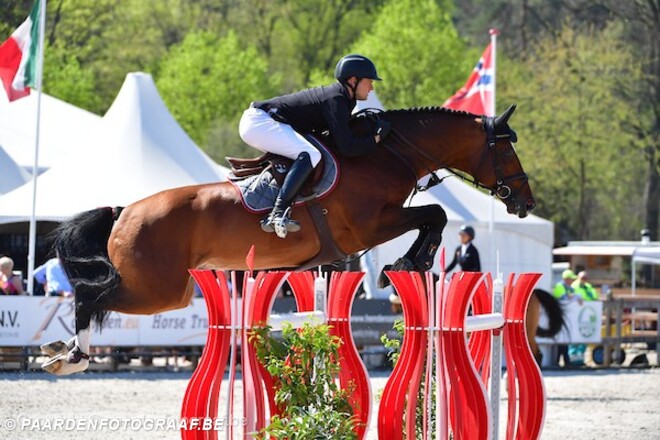 Vernaet triomfeert in CSI3* GP van Beervelde
