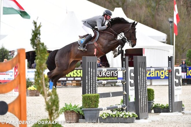 Weishaupt wint Longines GP van Samorin!