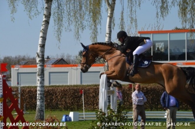 Plume knap tweede in Arezzo GP