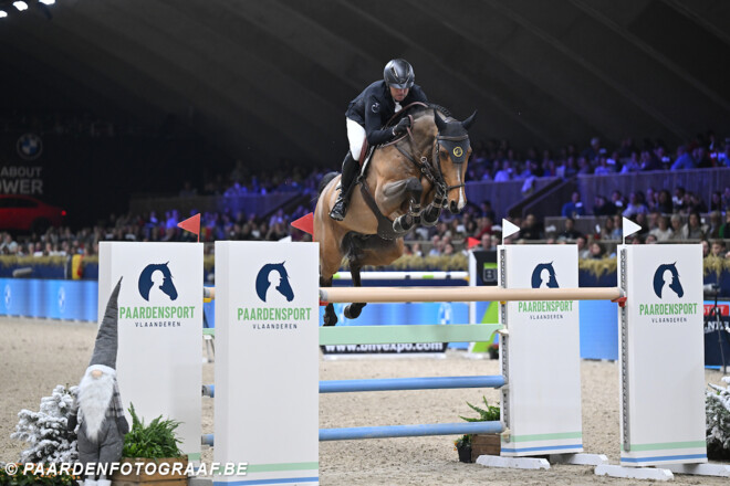 Vincent Lambrecht springt direct naar winst in het Sentower Park