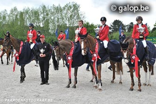 Young Riders winnen landenprijs, juniors derde