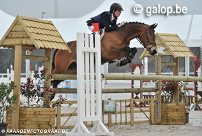 Kobe Hendrix naar winst in Lommel