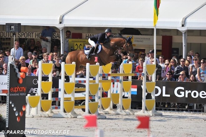 CSI3* Vilamoura: Chloé Ockerman wint!