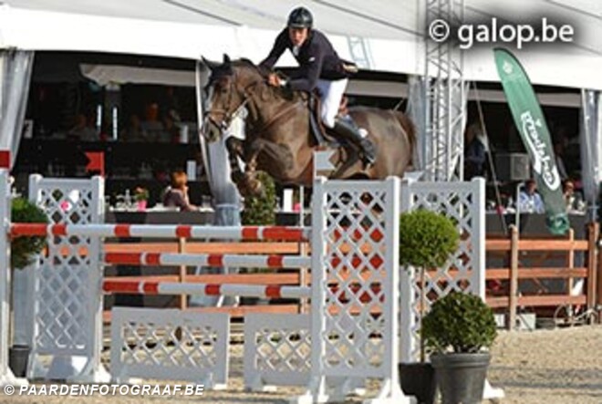 Constant Van Paesschen wint openingsproef CSI****