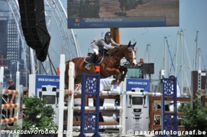 21-jarige Melanie Deloof wint 1.35 CSI3* Lummen tegen toppers