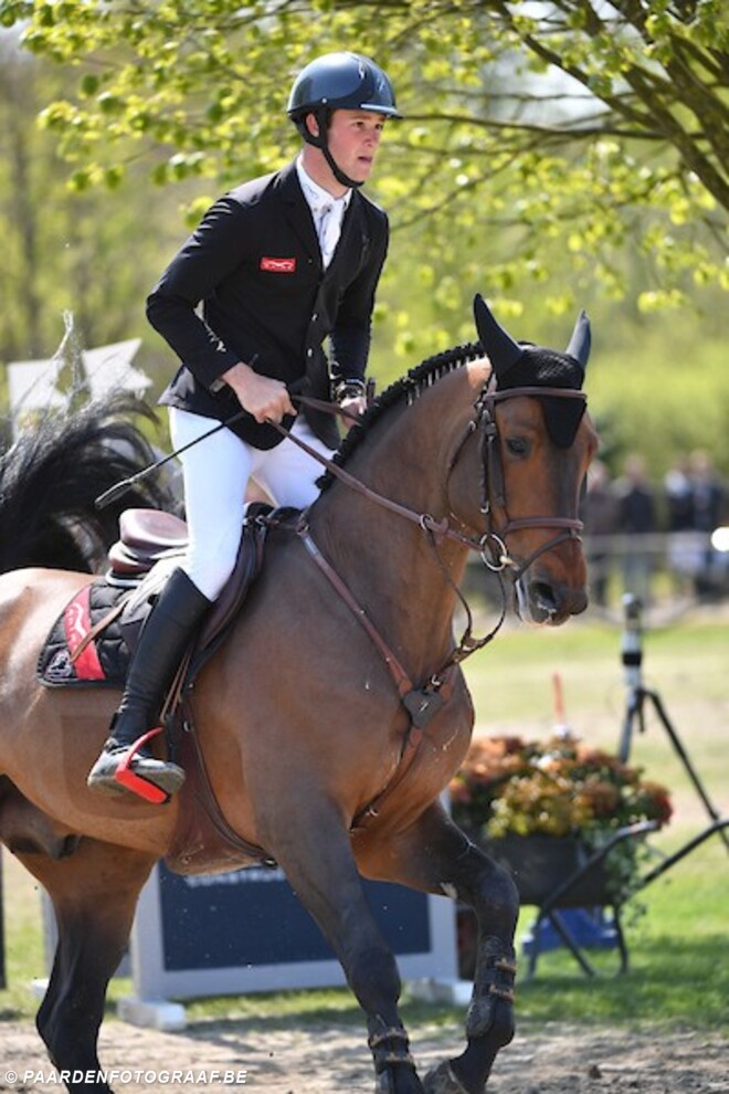 CSI2* Oliva: van Paesschen wint 1.40m