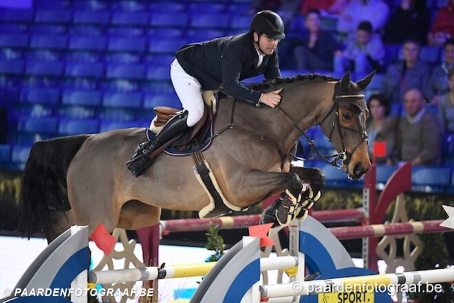 Yves Vanderhasselt wint GP van Lier!