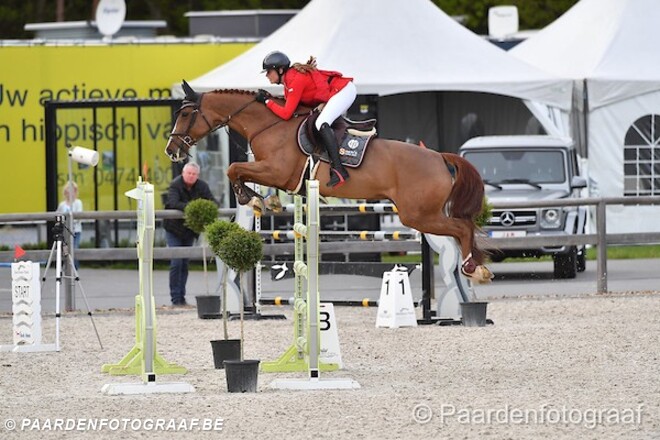 CSI2* Oliva: Camille Demolie in de top 5
