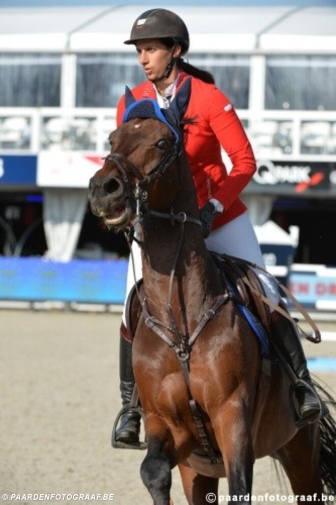 Amazones op het podium in Bonheiden
