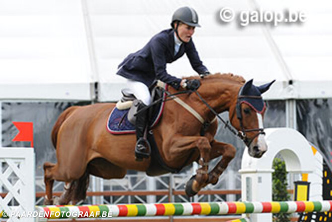 Aniek Poels wint 1m35 te Gent voor Polleunis