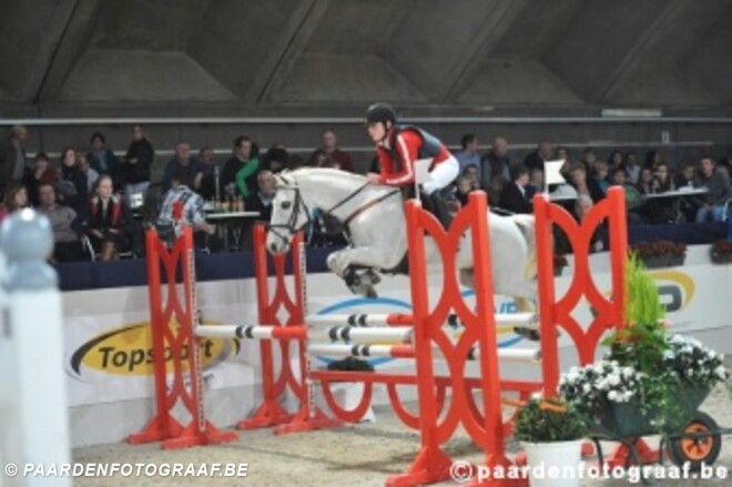 Bjorn Van Uytvanck wint C-Midden op ponyindoor Eksaarde Doorslaar