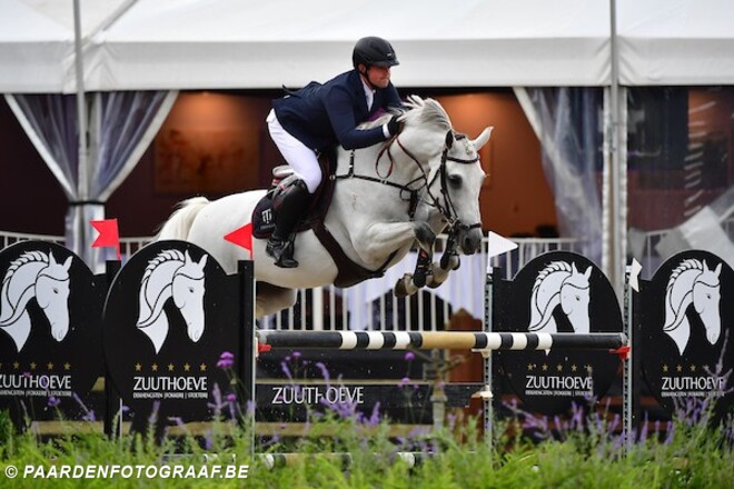 Jens Vandenberk springt op het podium!