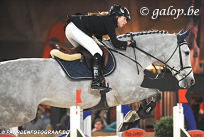 Hulsterlo: Mertens wint, De Bock tweede met nieuw paard Domino
