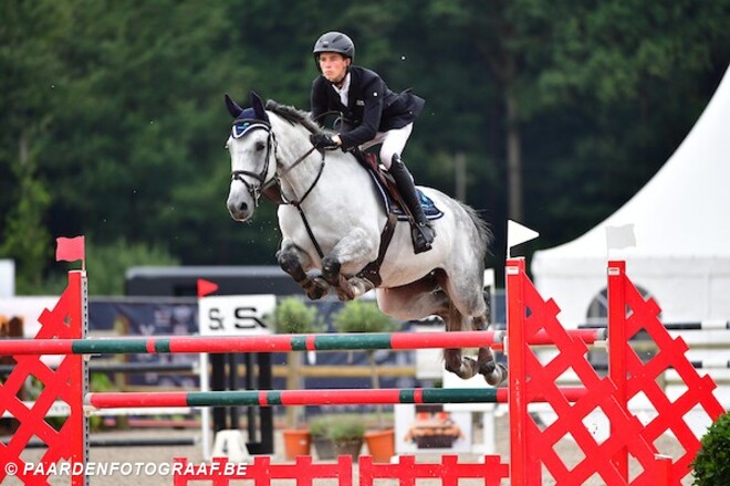 Spits en van Beek op het GP-podium bij de YR