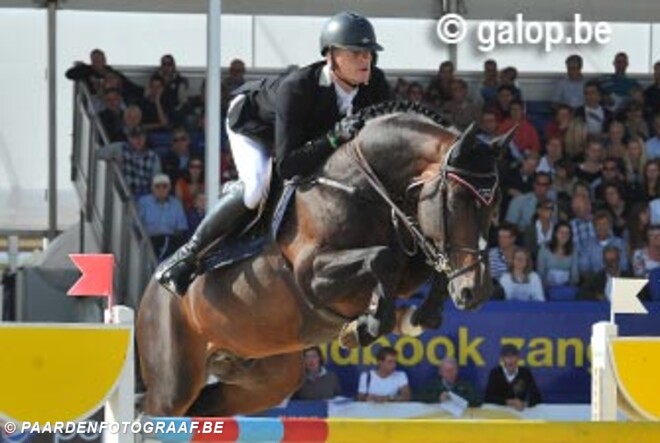 Armani van Overis Z voor Pénélope