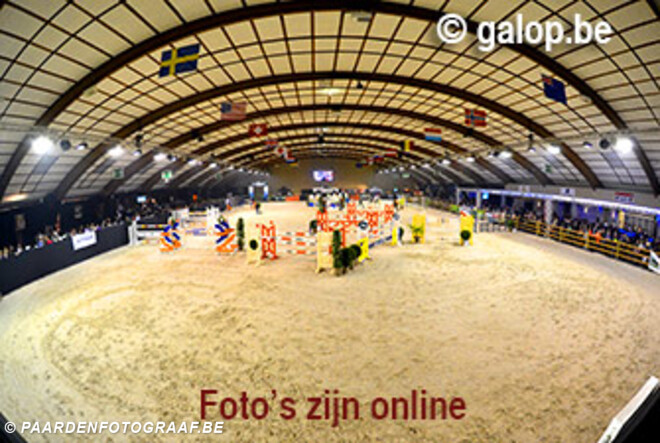 Foto"s Wieze + persconf Mechelen zijn online