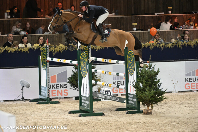 Leon Brutsaert start met winst in Hagen!