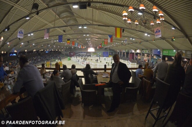 Numero Uno topper op BWP auction Antwerp