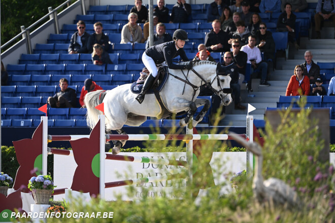 Conter en Philippaerts in de prijzen in CSI5* GP van Wellington