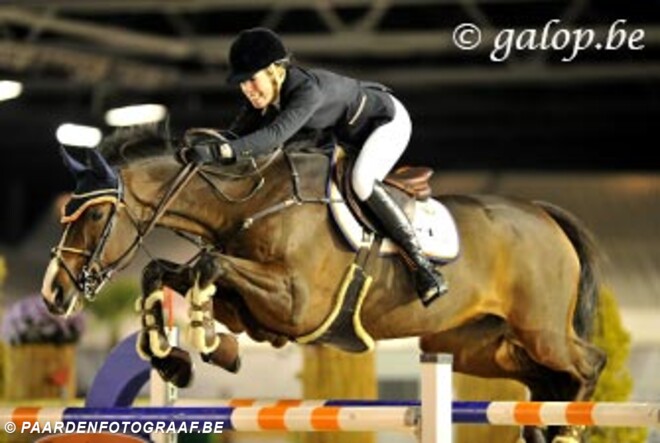 Joy Lammers klopt drie Belgen
